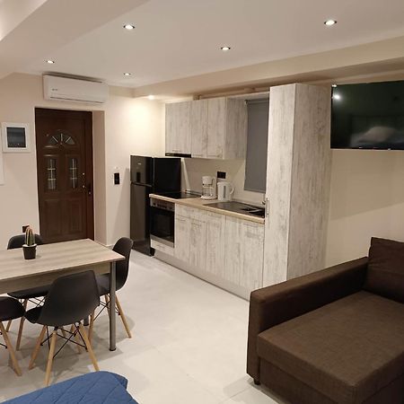 Newly Renovated Apartment Next To The Port Mantouki Eksteriør bilde