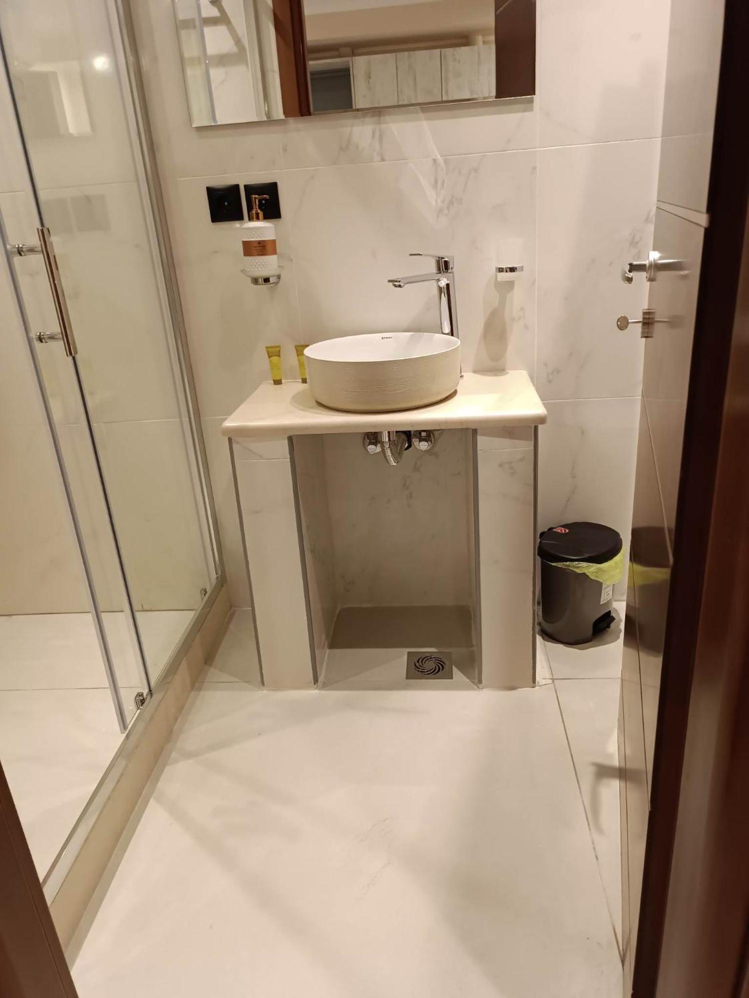 Newly Renovated Apartment Next To The Port Mantouki Eksteriør bilde