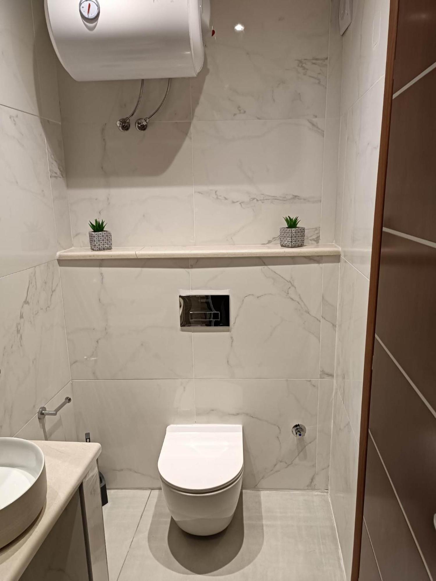 Newly Renovated Apartment Next To The Port Mantouki Eksteriør bilde