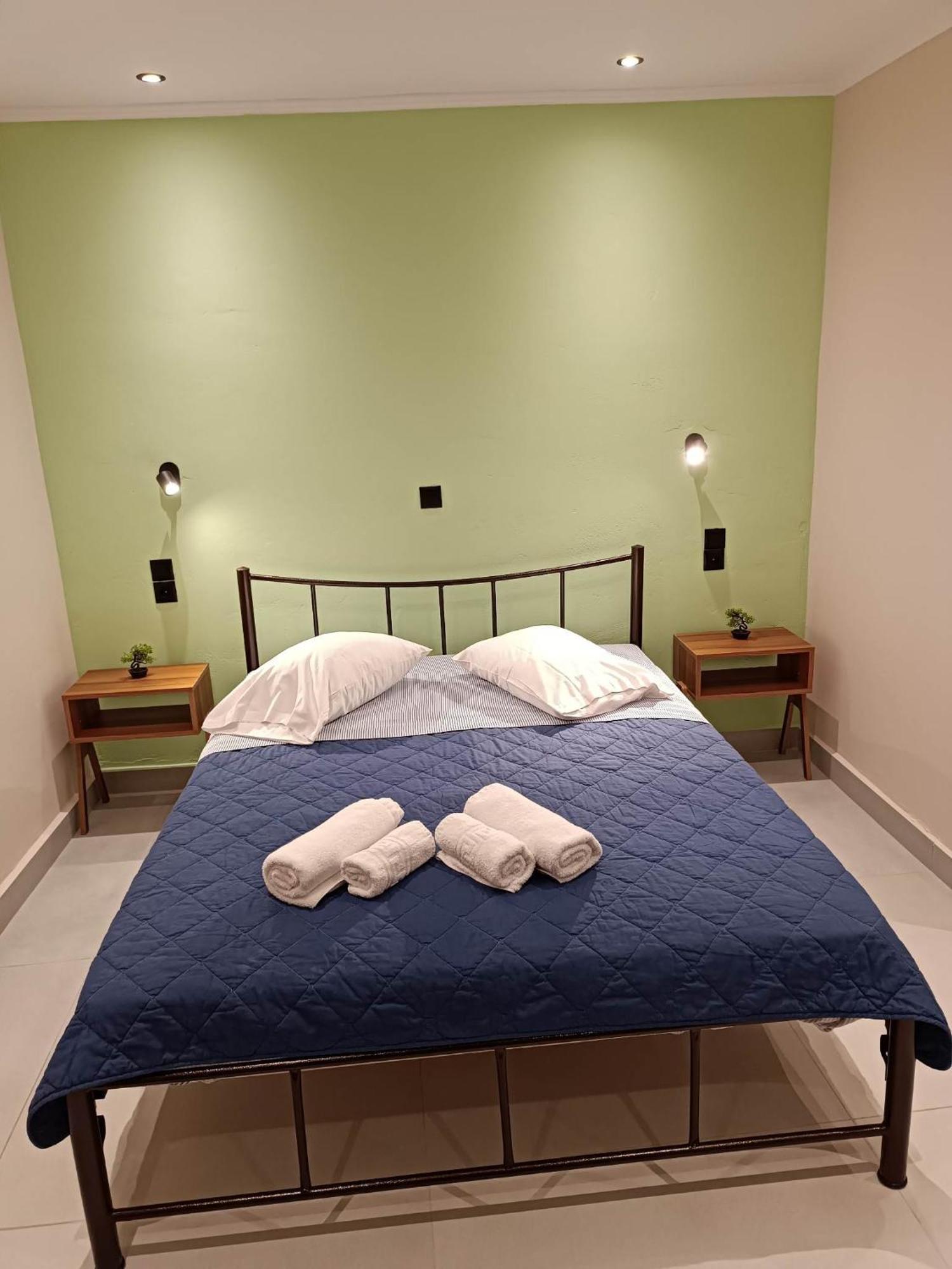 Newly Renovated Apartment Next To The Port Mantouki Eksteriør bilde