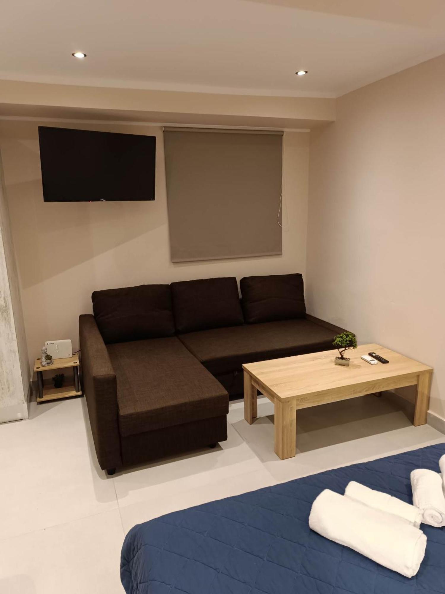 Newly Renovated Apartment Next To The Port Mantouki Eksteriør bilde