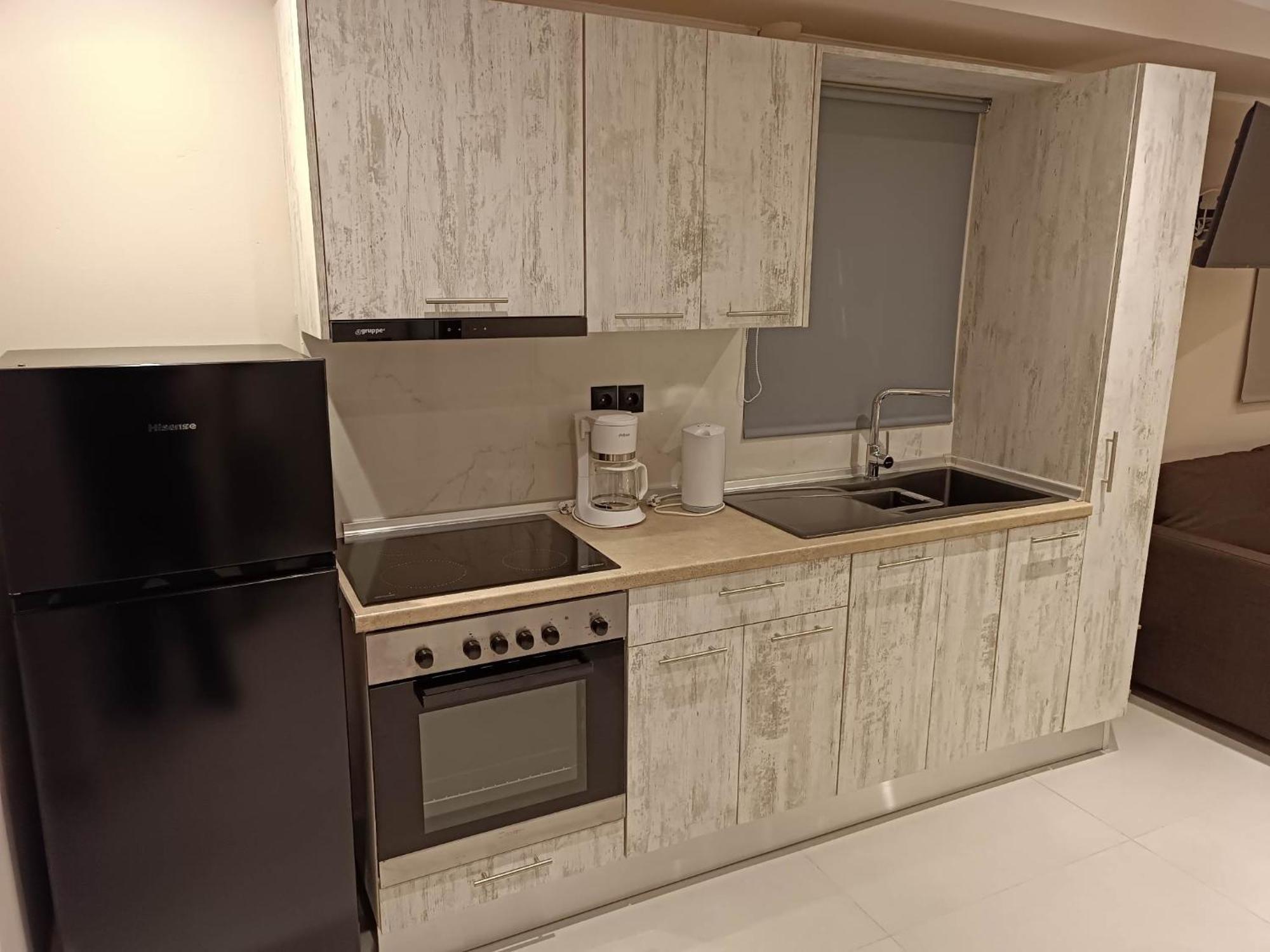 Newly Renovated Apartment Next To The Port Mantouki Eksteriør bilde